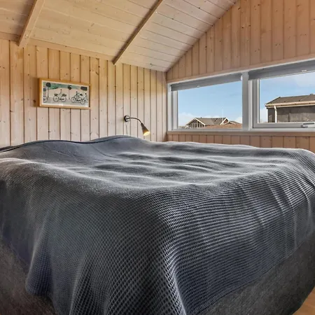 Skont Og Veludstyret Taet Pa Vesterhavet Sj93 Holiday home